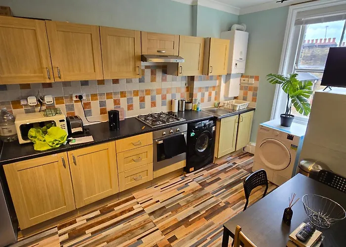 Marylebone- High Street Flat Perfect Location